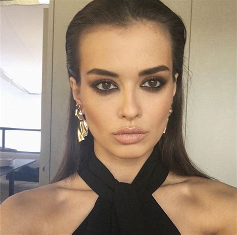 Türk model elif aksu, milyoner sevgilisi ile yollarını ayırdı neymar ile oynadığı reklam filmiyle adını duyuran türk model elif aksu, 5 aydır aşk yaşadığı. Elif Aksu'nun yeni sevgilisi! Elif Aksu kimdir? - Magazin ...