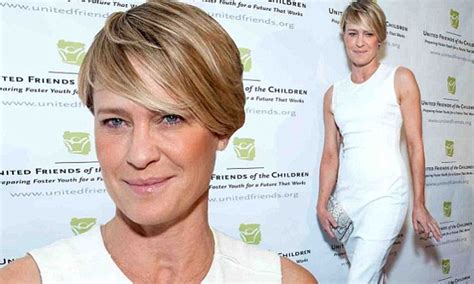 Did Robin Wright Get Plastic Surgery Body Measurements And More Plastic Surgery Celebs