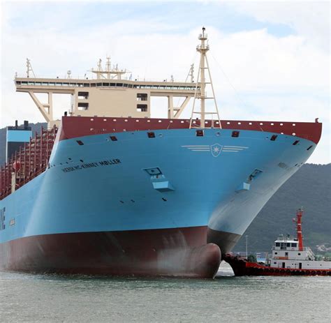 Schifffahrt Das Weltgrößte Containerschiff Kommt Welt