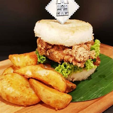 Restoran burger malaysia, myburgerlab menciptakan burger nasi lemak ayam rendang untuk memperingati hari kemerdekaan malaysia pada tanggal 31 agustus 2017. Satisfy Your Nasi Lemak Burger Cravings At These 5 ...