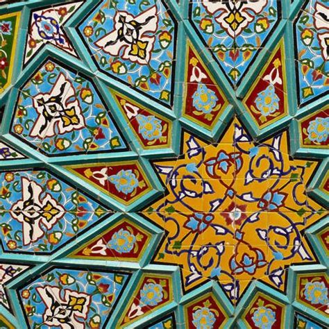 Alkaline Glazes In Pottery Definition Ceramic Tile Art Islamic Art