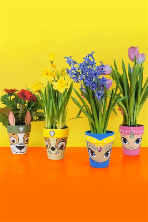 Whether you want to plant flowers in pots on the porch or decking area you need to be careful about which varieties you choose. Nick Jr. Springtime Flower Pots | Nickelodeon Parents