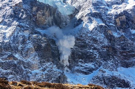 Avalancha En El Himalaya Foto Premium