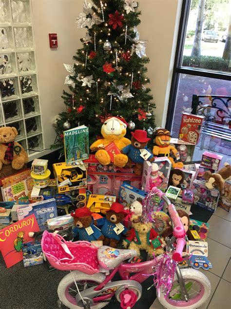 Daytona Collects Ts For Toys For Tots Keiser University