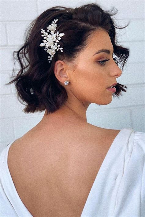 Wedding Hairstyles For Short Hair Guide Expert Tips Short Wedding Hair Short Bridal