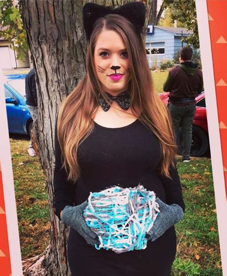 15 Hilarious Ways Moms Rocked The Baby Bump On Halloween And 5 Moms