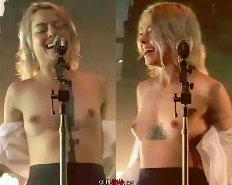 Phoebe Bridgers Nude Tit Flashing In Concert Empressleak Ghana
