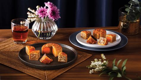 Mooncakes are cookies with various fillings like nuts, read bean paste, lotus root paste. Must-Try Mooncakes for Mid-Autumn Festival 2020 3 - Mummyfique