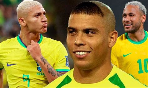 richarlison se tatuó su rostro en la espalda junto al de ronaldo y neymar atv