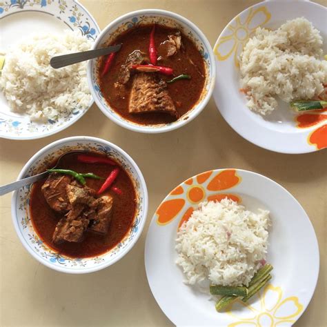 Nasi dagang terengganu berwarna putih dan menggunakan beras khas. 5 Restoran Nasi Dagang Terengganu Asli Sedap Di Terengganu ...