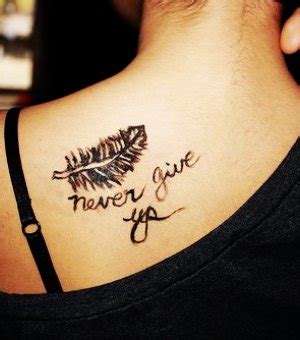 In fact, sometimes little tattoo ideas for women are the most meaningful, like a heart on the wrist or a symbol for a loved one on your back. Small Tattoos For Girls | Great Tattoos