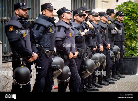 Barcelona Spain 03rd Oct 2017 Police Officers Stand Guard Outside