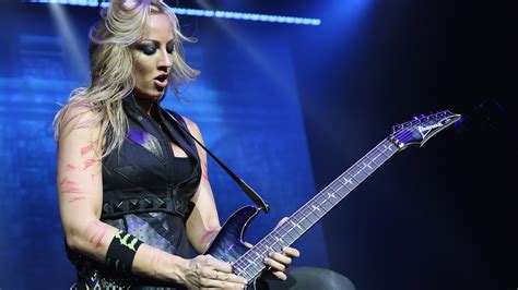Nita Strauss Details How She Became The In House Guitarist For The Los