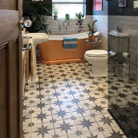 These best bathroom tile ideas are perfect for people redecorating, and they'll help inspire you for your next renovation. Annie Created A Patterned Bathroom Statement With ...
