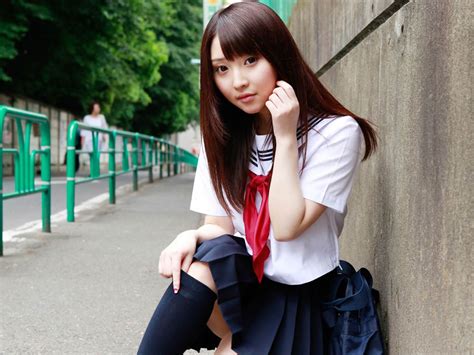 Pure Japanese School Girl With The Beat On The Streets Wallpaper 11