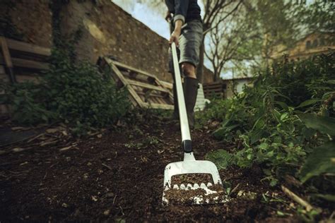The Best Garden Hoe Options For Tending To Garden Beds Bob Vila