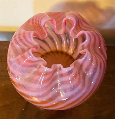 Large Antique 19th C Fenton Art Glass Rose Bowl Vase Pink And Clambroth Swirl Ebay
