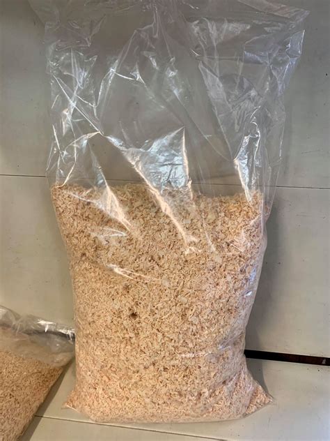 Loose Bagged Quality Wood Shavingssawdust Large
