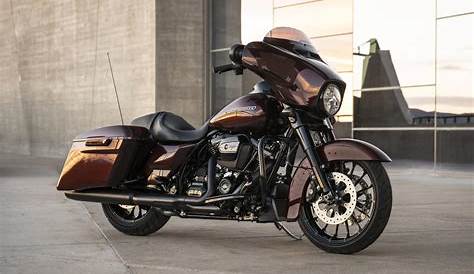 2018 Harley-Davidson Street Glide Special Review • Total Motorcycle