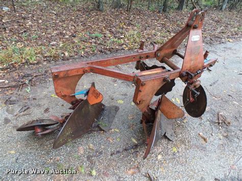 Ford Ioi Two Bottom Plow In Greenfield Mo Item Bm9641 Sold Purple Wave