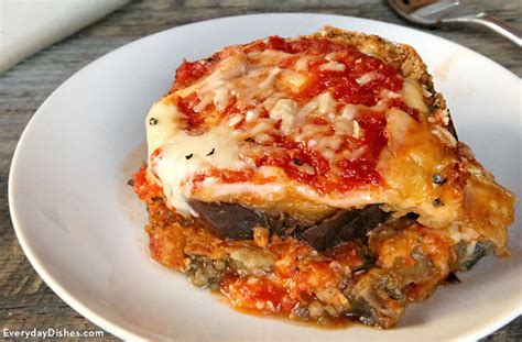 The best chicken parmesan recipe, made a bit healthier! Easy Baked Eggplant Parmesan Recipe