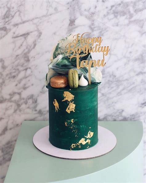 Emerald And Marble 💚 Green Birthday Cakes Elegant Cake Design