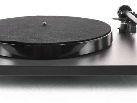 Rega Rp1 Belt Drive Turntable Rp 1 Rega Bias 2 Mm Cartridge