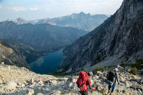 What Its Like To Hike Aasgard Pass In The Enchantments Explore With Alec