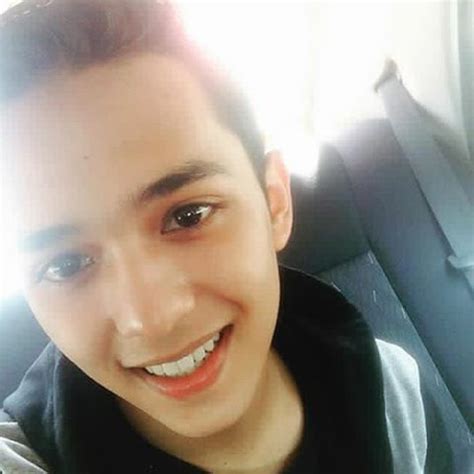 Ni kami nak beritahu beberapa nama sebenar selebriti malaysia yang mungkin korang tak pernah tahu. PERGHHH..!!! GEMPAKK INILAH Biodata Penuh Aiman Tino- Ku ...