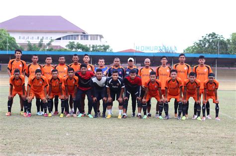 Their most memorable achievements is when they became champion of perserikatan in 1980. 10 Menit Bersama Legenda: Solusi Untuk Persiraja - Pade Kuneng
