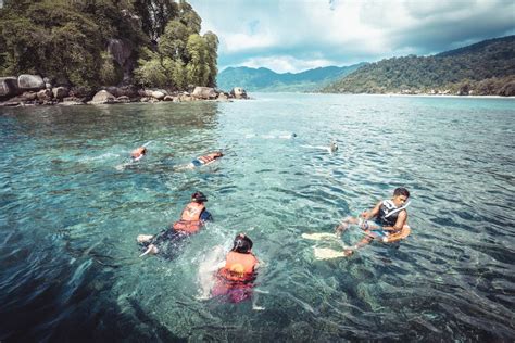 Grab cheapest tioman island packages ( hotel + ferry + meals + snorkeling ). (2020) 4D3N Aman Tioman Beach Resort (Open Water Free ...