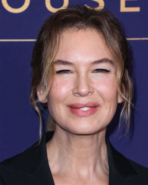 A Victim of Plastic Surgery: Bridget Jones Turned Into an "Artificial