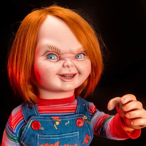 Childs Play Ultimate Life Size Chucky And Plush Good Guy Doll By