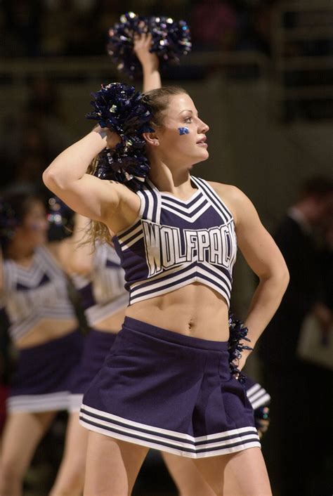 Drakesdrumuk Fight Hunger Bowl Cheerleader Preview Nevada V Boston College