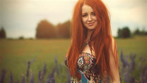 Curvy Redhead Women Women Outdoors Long Hair Looking At Viewer Smiling Dyed Hair