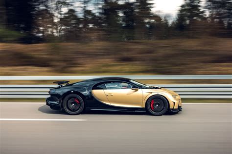 Photos 2022 Bugatti Chiron Super Sport In New Colors Gold And Black