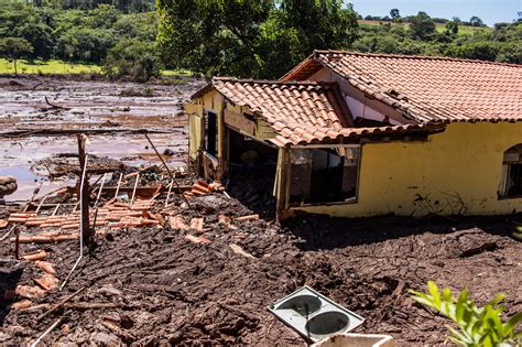 Três anos após o rompimento da barragem de Brumadinho MG atingidos ainda cobram justiça