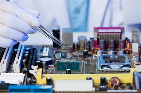 Hardware Engineer Career Overview And Outlook Computercareers
