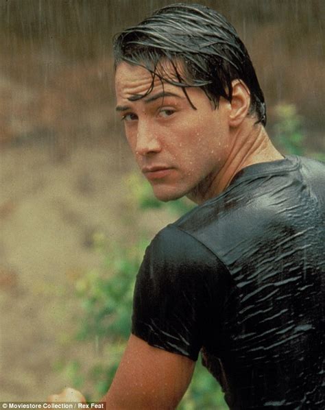 Keanu Reeves Is Almost Unrecognisable As He Packs A Paunch While