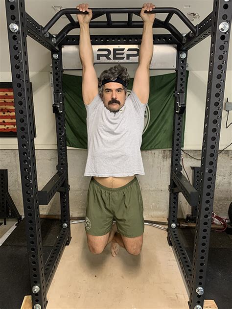 Hanging Exercises Benefits Of Hanging The Art Of Manliness