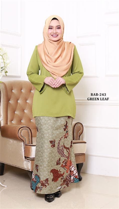 Baju Kurung Kedah Moden Rias Anggun Batik Rab242 2 Saeeda Collections