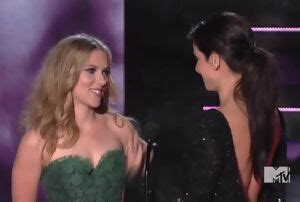 Scarlett Johansson And Sandra Bullock Kiss