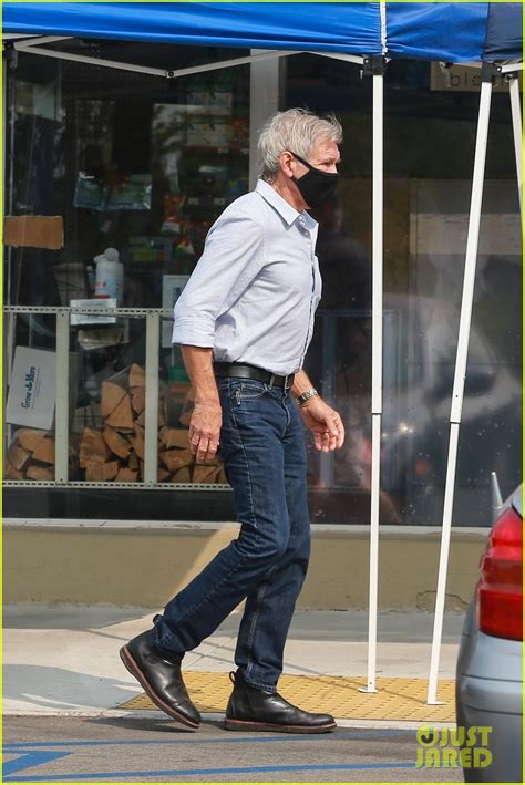 Harrison Ford Calista Flockhart Step Out Together To Do Some Food Shopping Photo