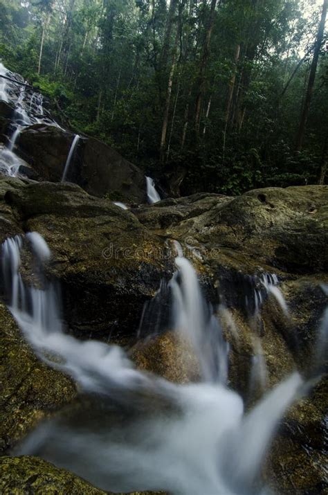 Beautiful In Nature Kanching Waterfall Located In Malaysia Amazing