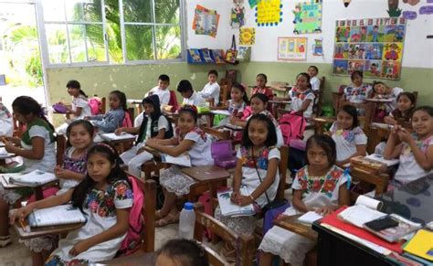 El Huipil Como Propuesta De Uniforme En Escuela De Yucatán En Lugar De