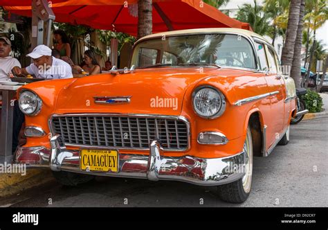 Old Car in Miami Art Deco District Stock Photo - Alamy