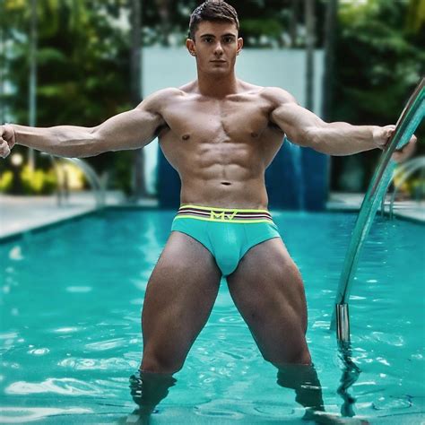 Muscles Fit Men Bodies Ripped Workout Speedo Swimsuits Guys In
