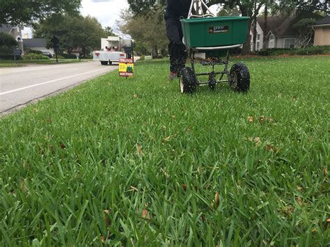 Opening hours for lawn care & garden maintenance in jacksonville, fl. image1 - LAWN CARE SERVICES OF JACKSONVILLE FL | TRUTCO