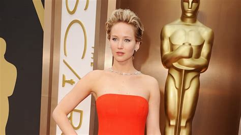 Jennifer Lawrence Falls Again On The Red Carpet