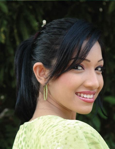Nehara Pieris Sexy Actress In Sri Lankan Teledramas